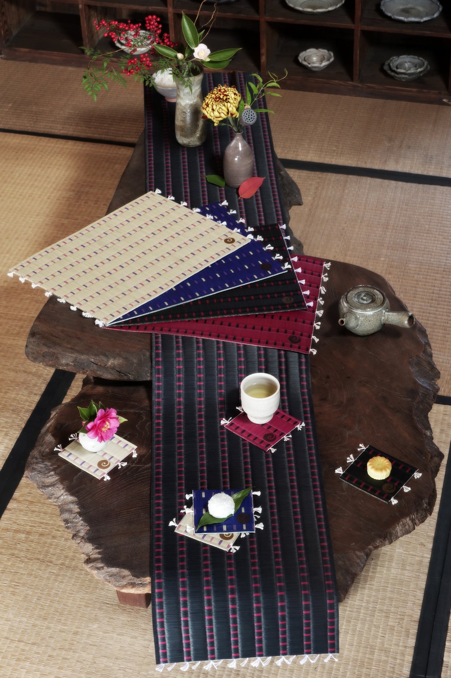 セット/畳のコースター 熾 icori 4枚 & 畳のランチョンマット 茜 akane 4枚